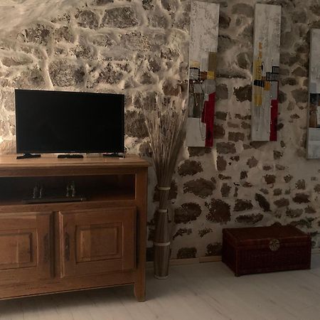 Apartamento Dans Le Charme De La Pierre La Garde  Exterior foto