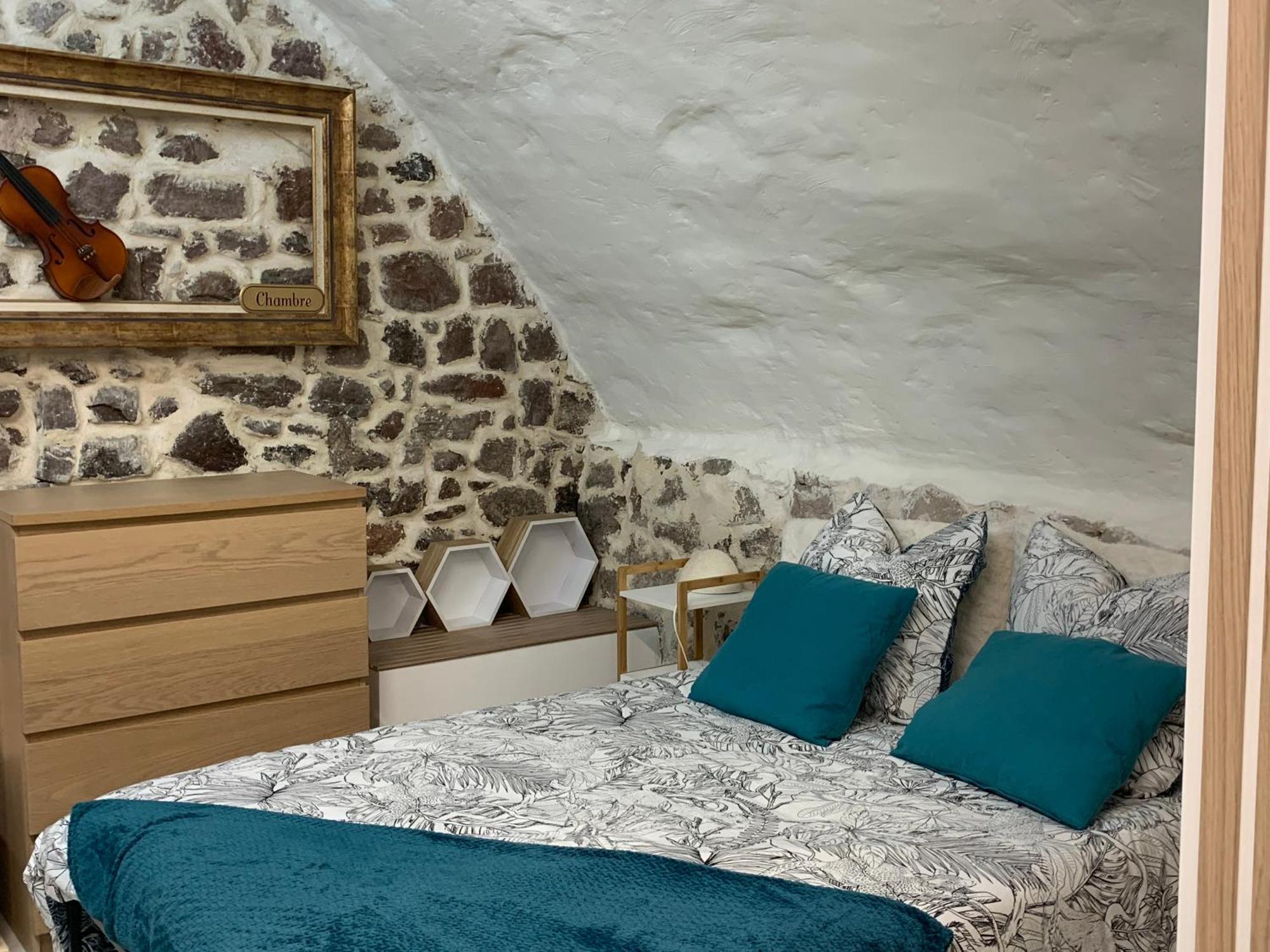 Apartamento Dans Le Charme De La Pierre La Garde  Exterior foto