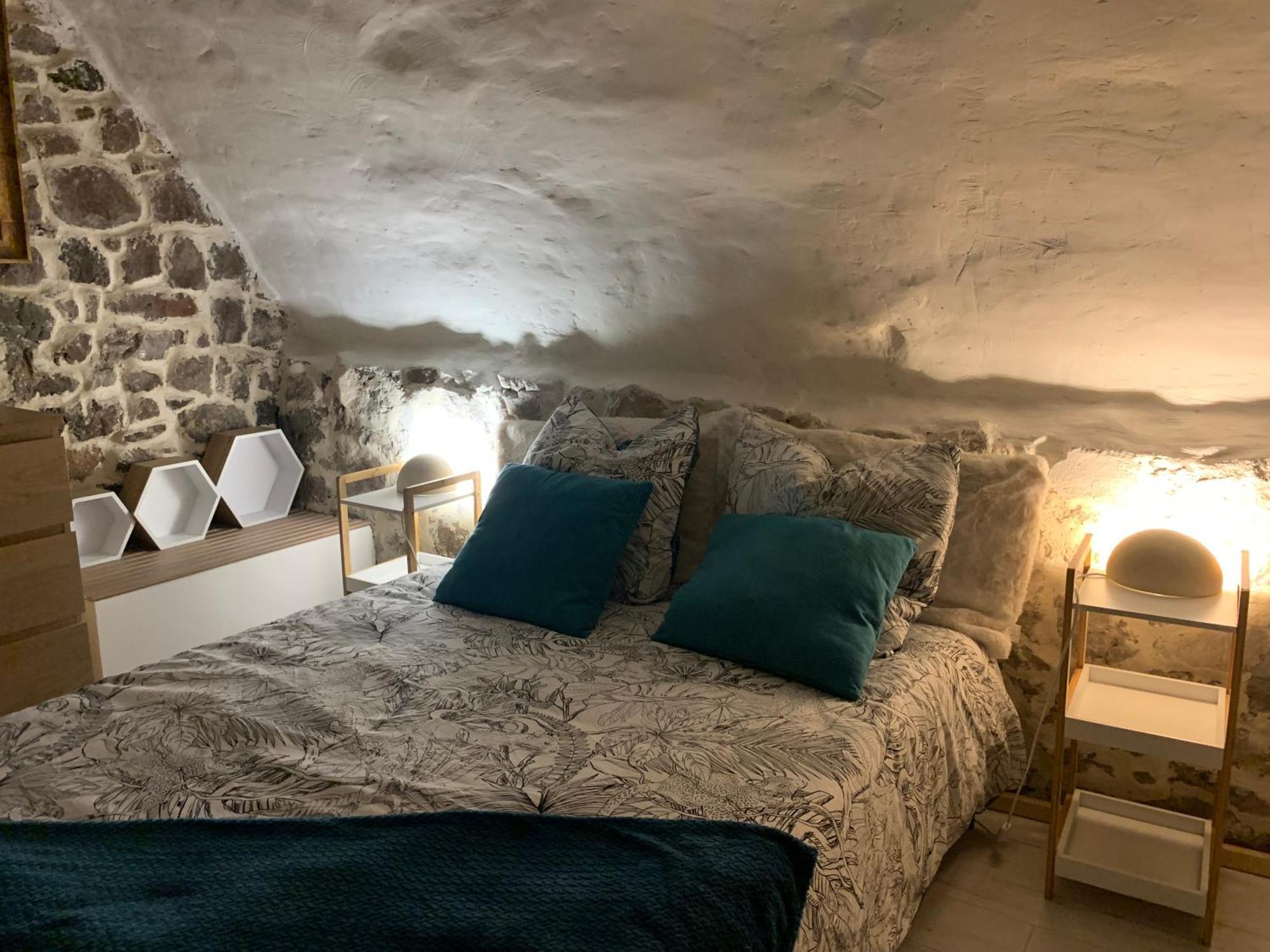 Apartamento Dans Le Charme De La Pierre La Garde  Exterior foto